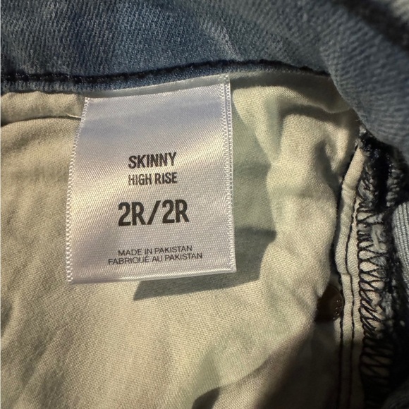 COPY - Express Women’s Skinny High-Rise Light Wash Blue Denim Jeans Size 2 - Picture 4 of 4